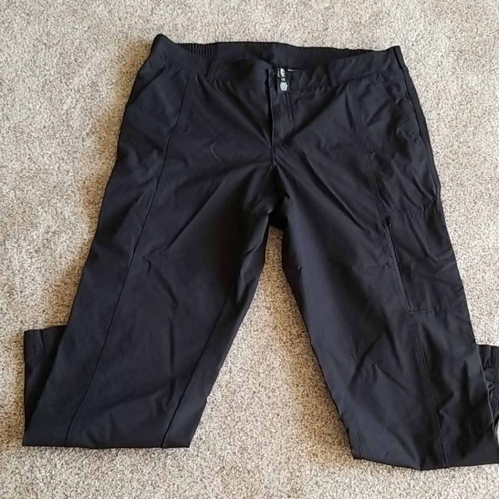 Black light weight comfy pants